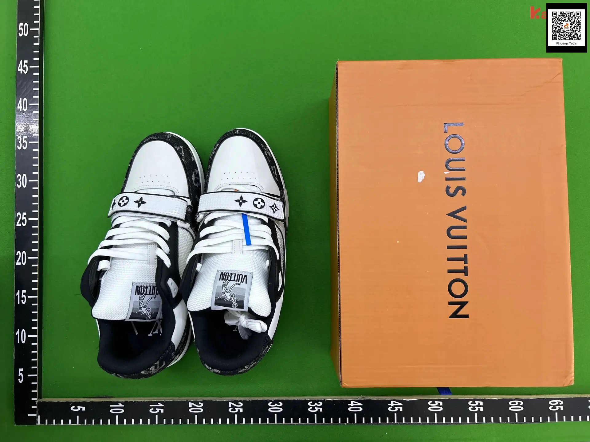 Louis Vuitton LV Trainer White Black