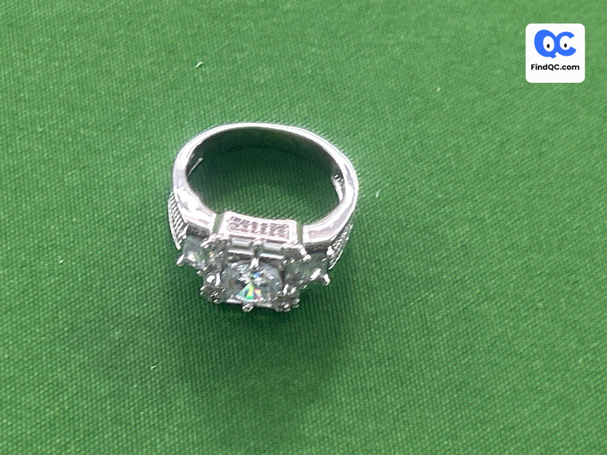 European and American Style Zircon T-Shaped Hip-Hop Men's Ring, Electroplated 18K White Gold Diamond Ring, Luxurious Large Carat Fashion Men's Ring, New Model QC