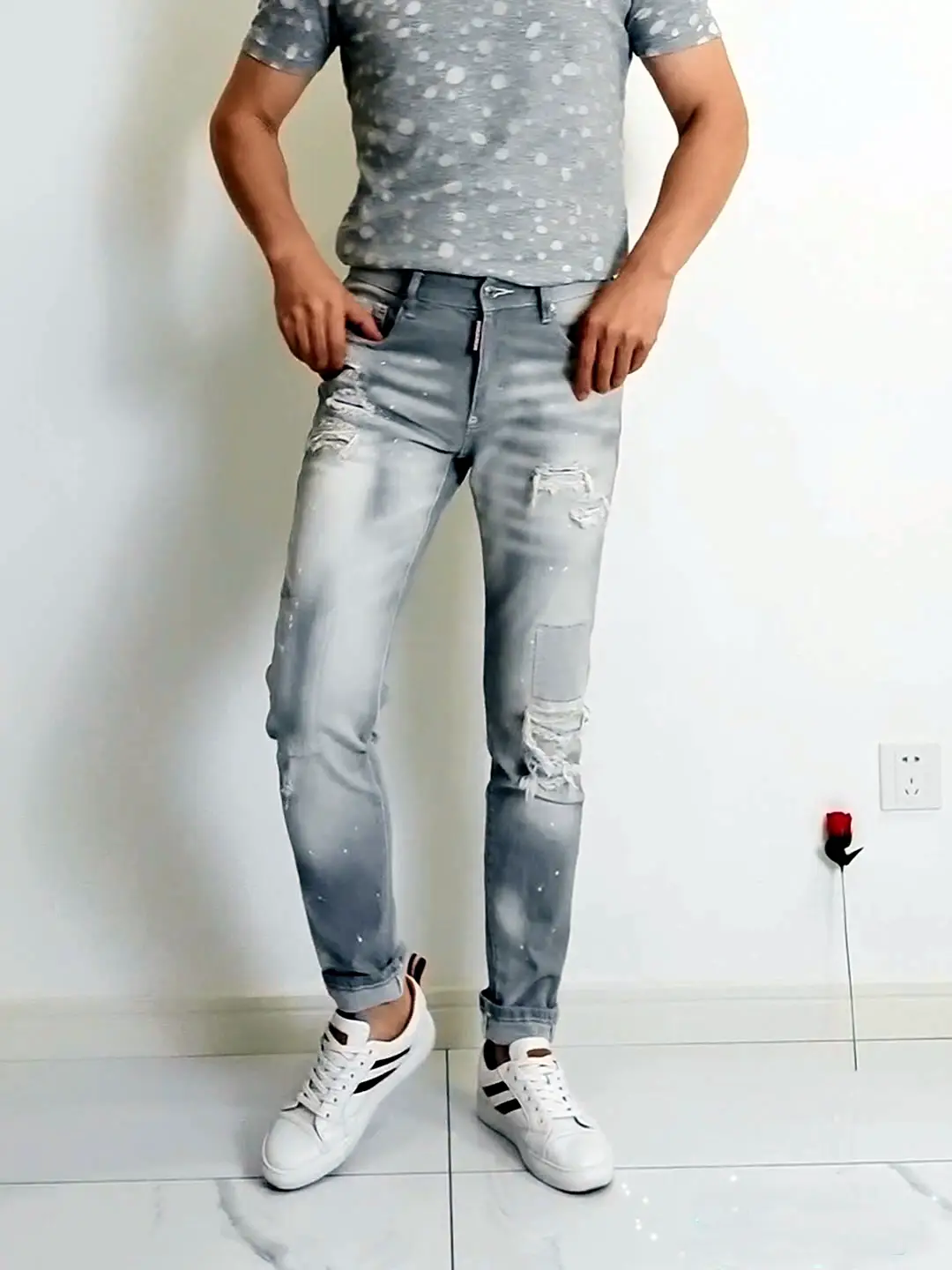 International Classy Classy Gray Dsq2 Washed Patch Hole Patch Paint Point Skinny Jeans silm D2 Denim Men's Trendy Brand