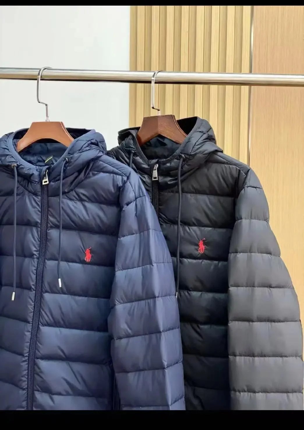 小马薄款羽绒服