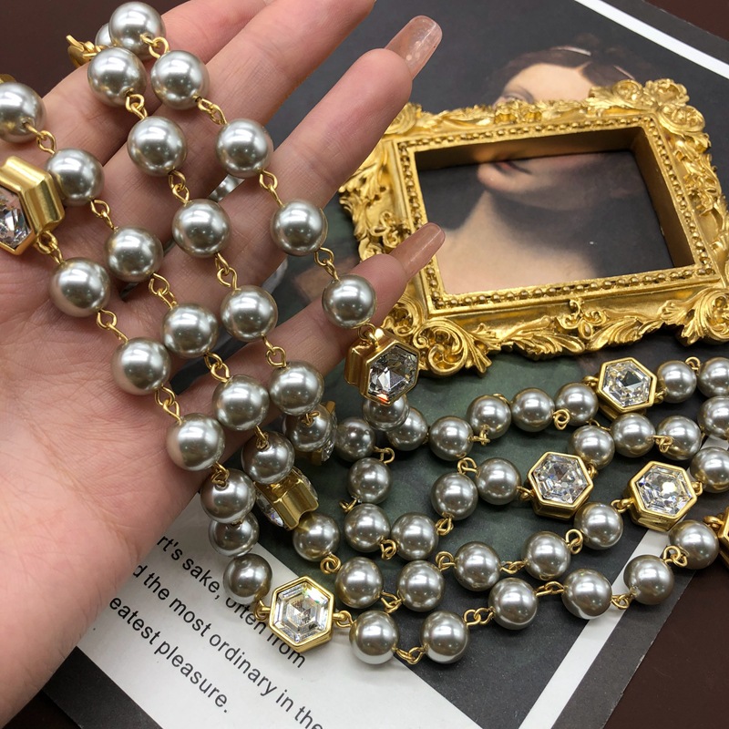 Mid-ancient palace style gold-plated cut glass pendant necklace sweater chain gray glass Pearl long short necklace