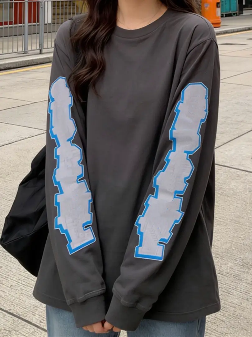 Meichao Ss26 Cracked Sleeve L/S Top Loose Long-Sleeved T-Shirt with Colorful Printed Letters on Both Arms