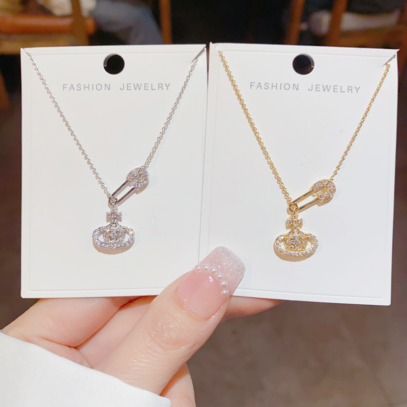 Full Diamond Saturn Paper Paper Planet Necklace Women's Light Luxury High-end Pin Neck Chain Overlapping Chain Clavicle Chain