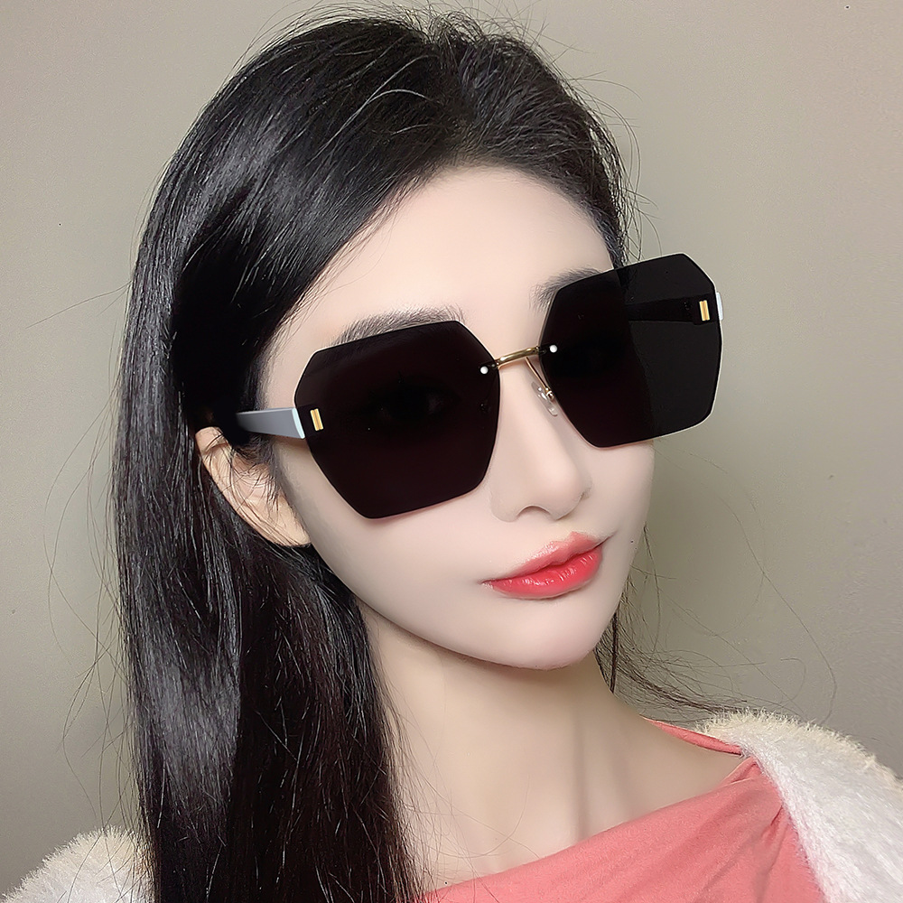 2023 New Arrival Frameless Sunglasses Female Korean Style Trendy High-end Sense Internet Celebrant Retro UV-proof Sunglasses Manufacturers