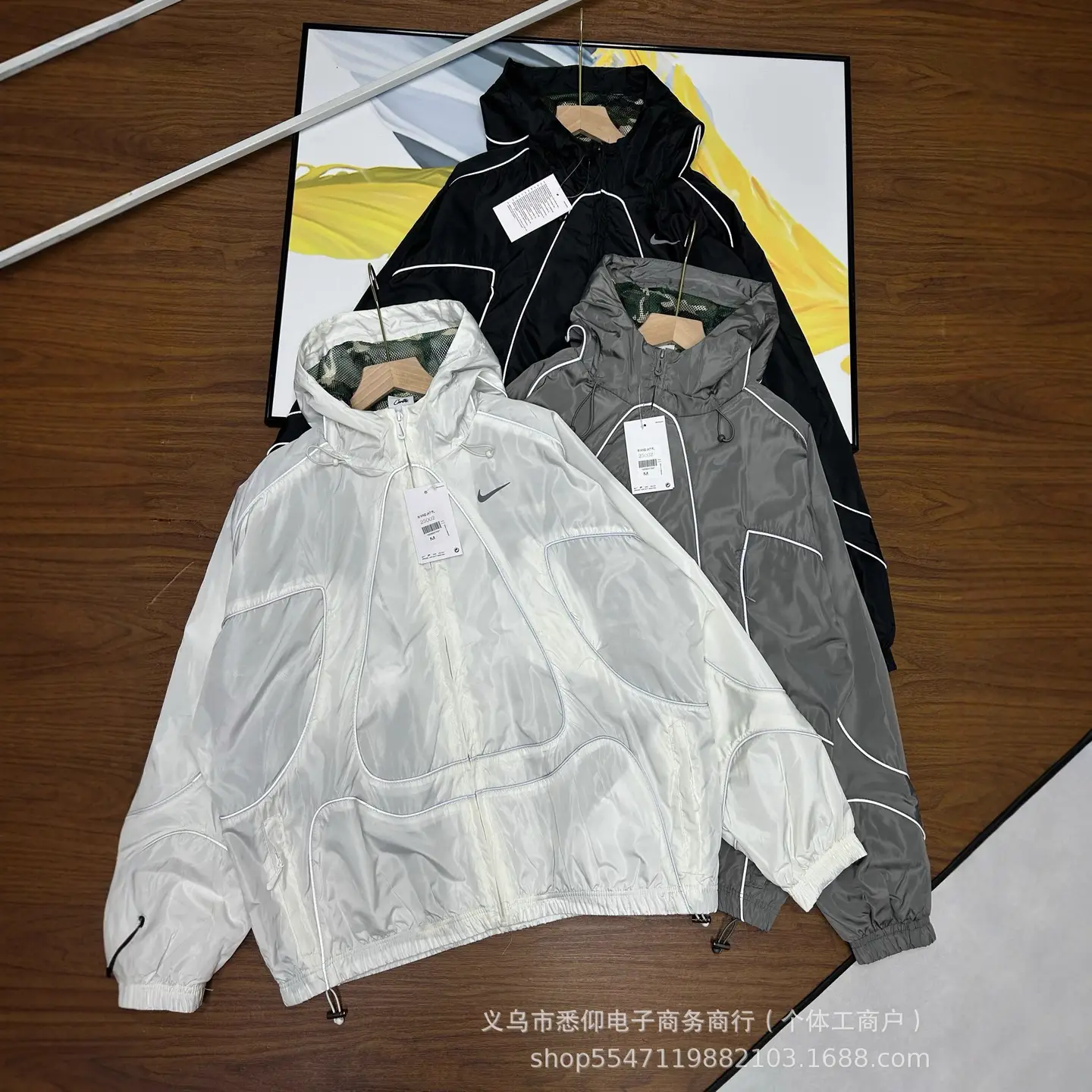 跨境外贸海外爆款男士小勾子印花反光条刺绣休闲风衣连帽夹克外套