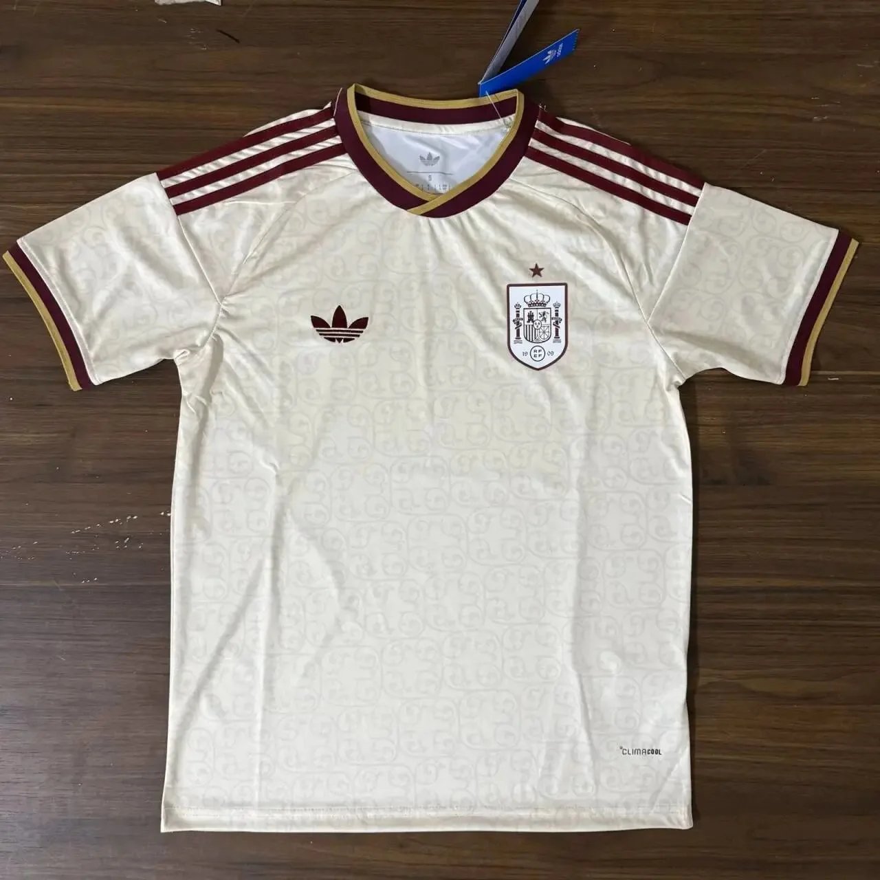 NEWSPAINFOOTBALLTSHIRT（定制请备注名字号码，不退换）