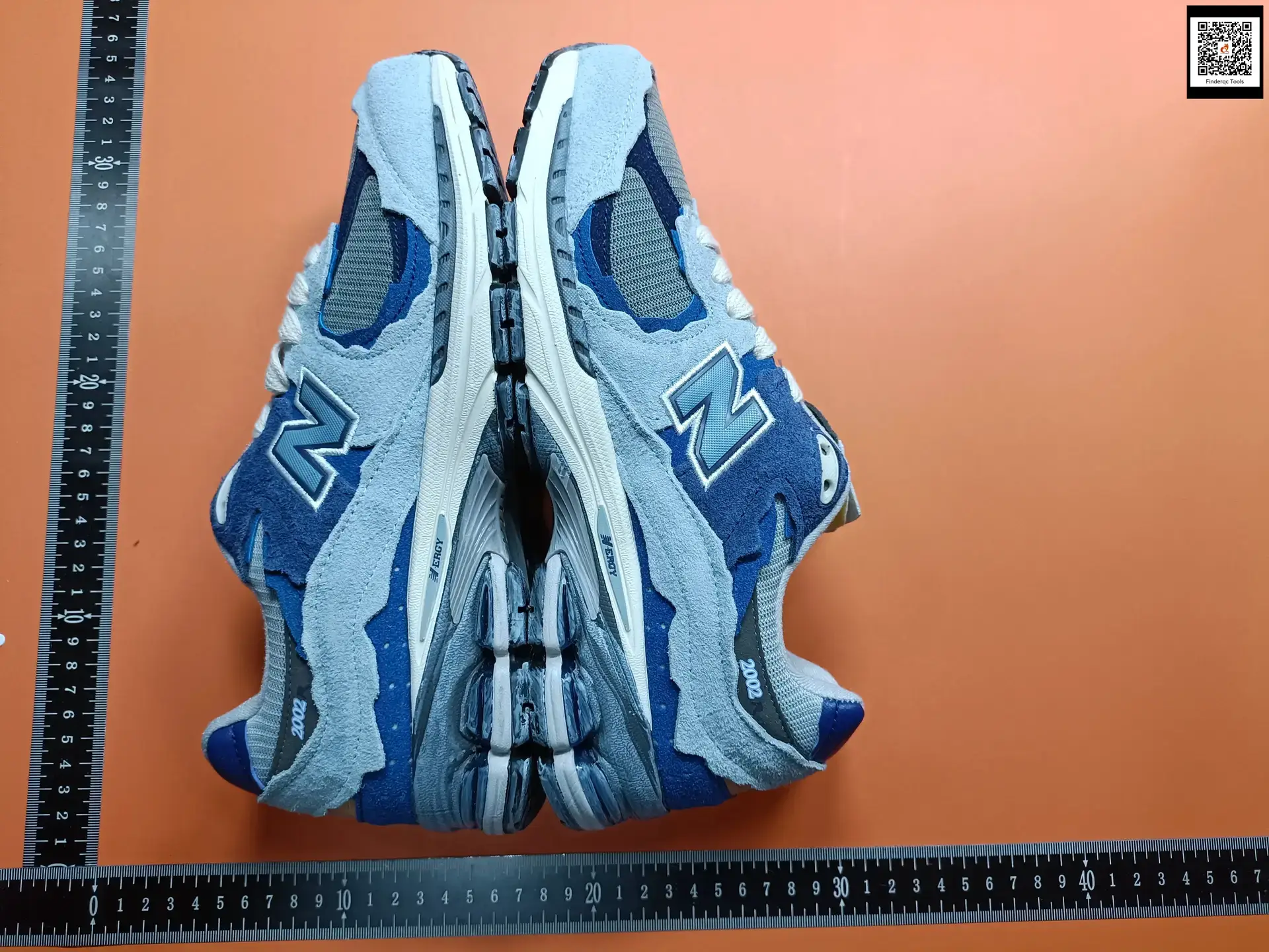 New Balance 2002R