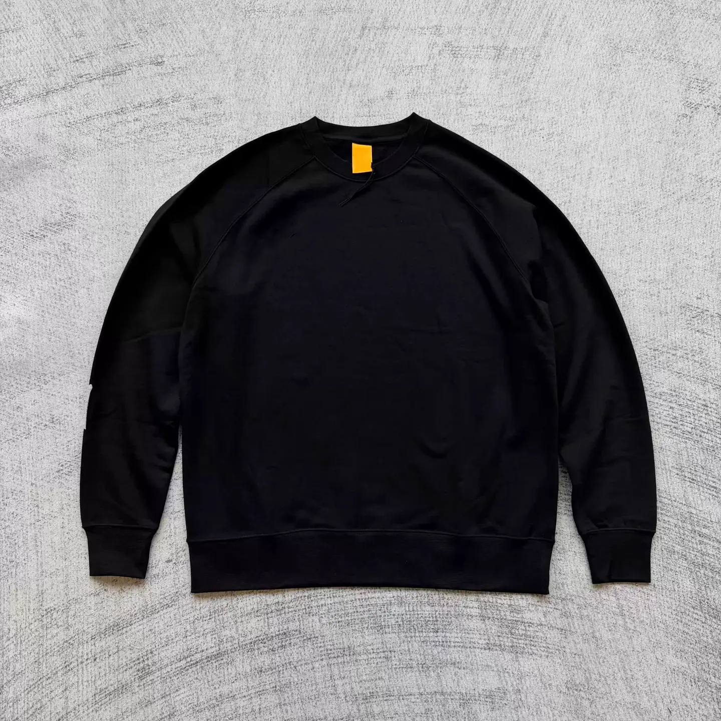 Black Crew Neck Sweatshirt New Style