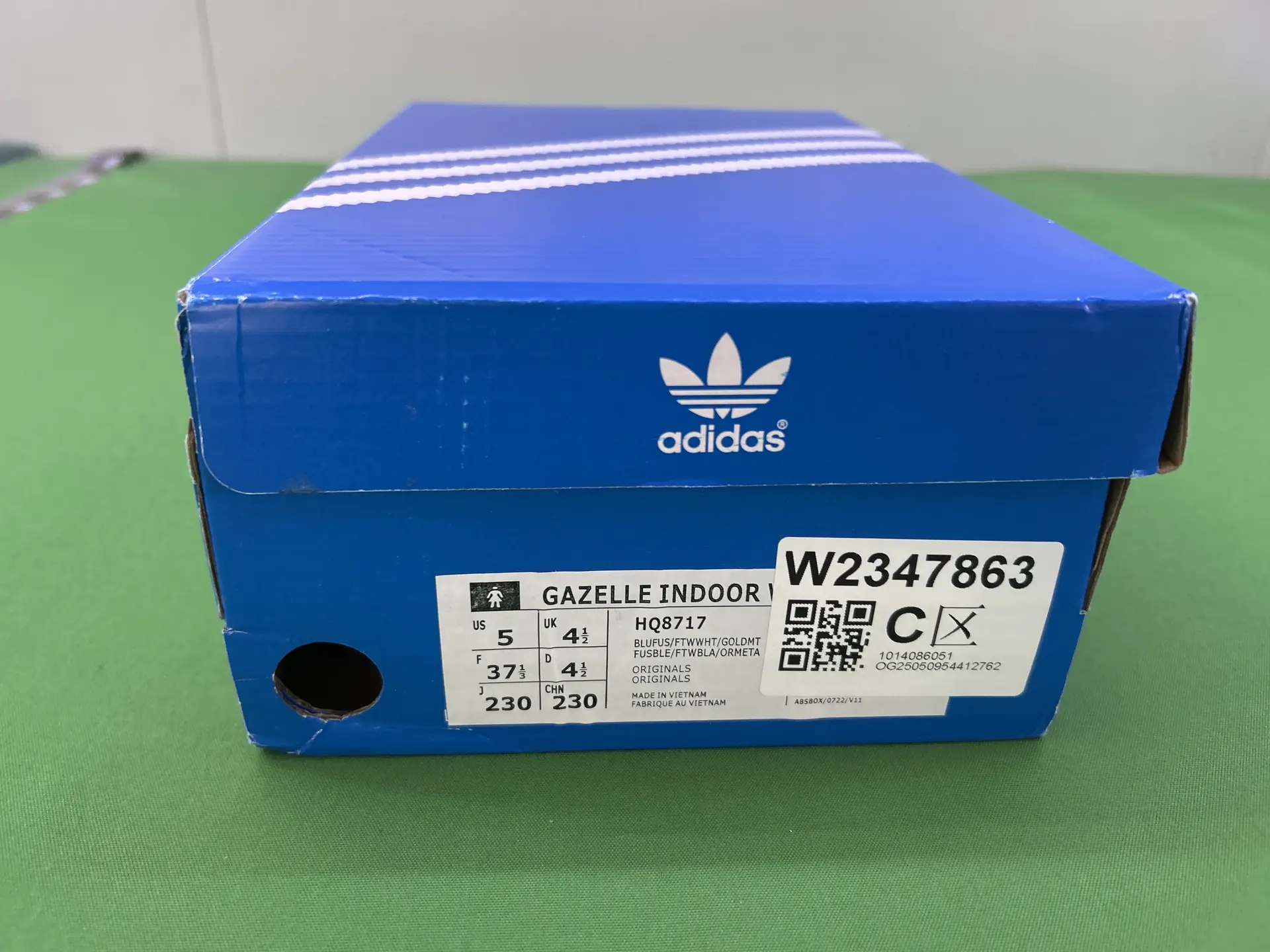 Adidas Gazelle Indoor HQ8717 BLUFUS/FTWWHT/GOLDMT FUSBLE/FTWWBLA/ORMETA