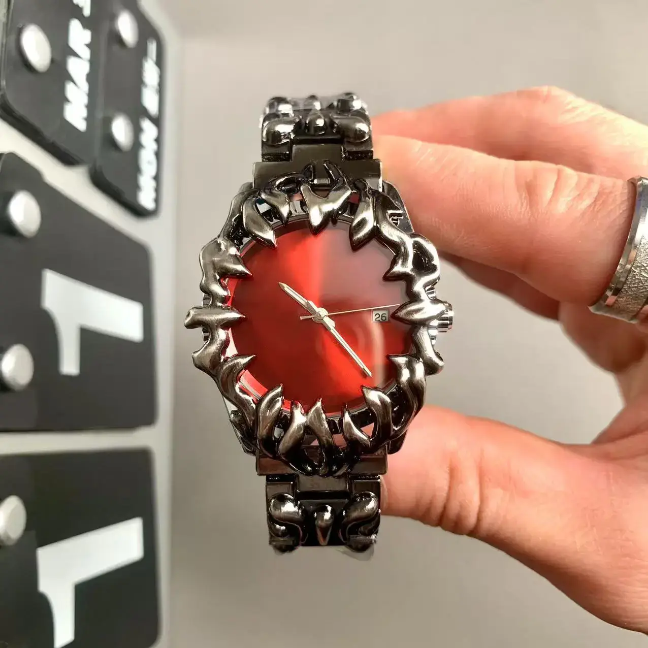 Millennium Special-Shaped Watch Medieval Fashion Style Fancy Stylish Creative Niche Design Carved Trend Men Watch