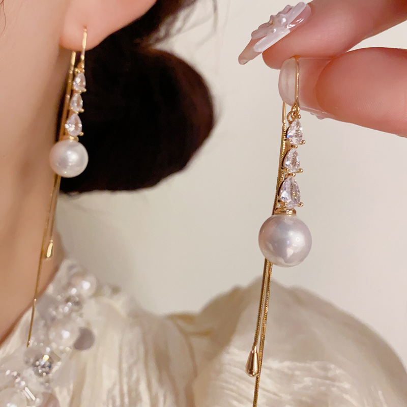 Summer New Long Diamond-Encrusted Pearl Tassel Earrings for Women, Light Luxury, Versatile, High-End, Slimming Earrings Wholesale