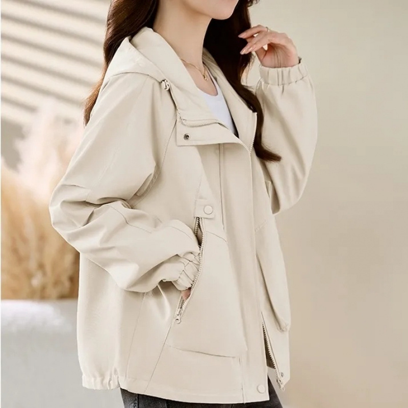 Long Sleeve Top Women's Autumn New Casual Loose Short Coat Women's Sense Windbreaker Fashionable Elegant creamy-white