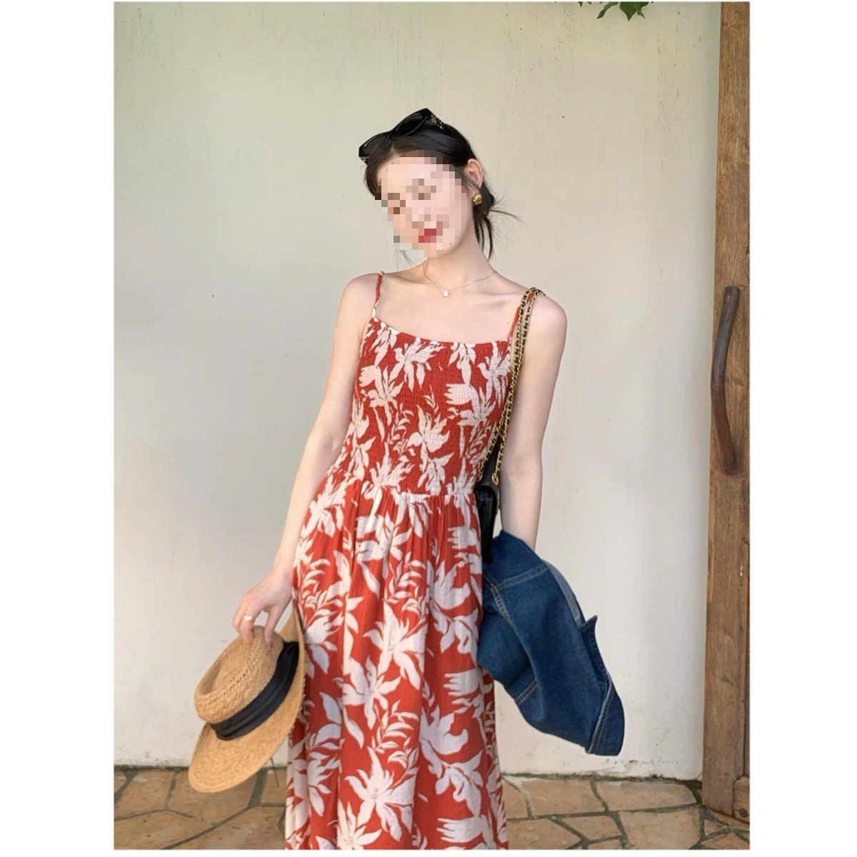Minimalist Floral Spaghetti Strap Dress for Women, 2026 New Style, Stunning Early Spring French-Style Waist-Cinching Elegant Dress