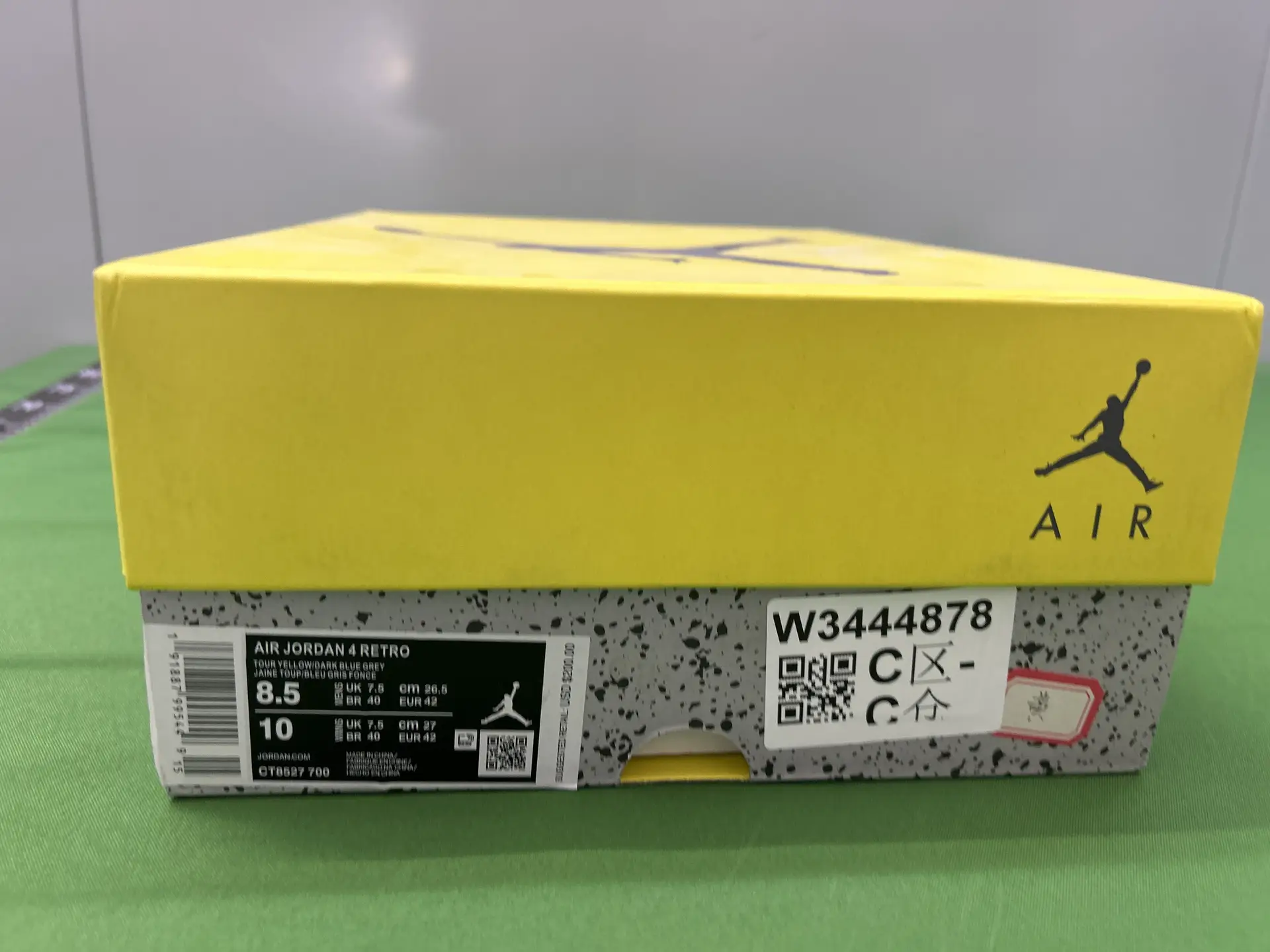 Air Jordan 4 Retro Tour Yellow Dark Blue Grey