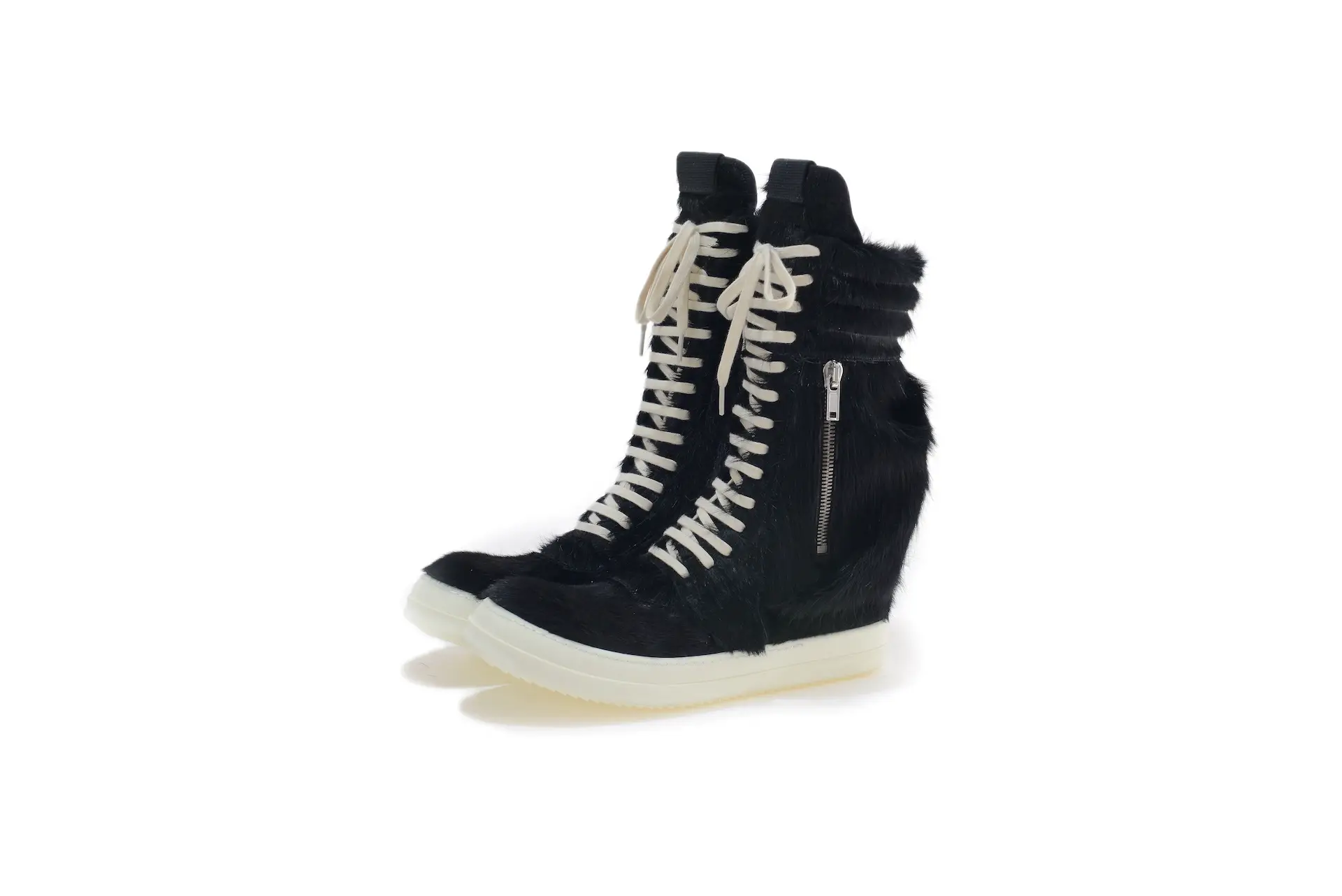 ROK produces Ovvens high top inverted triangle pocket shoes, cargo baskets