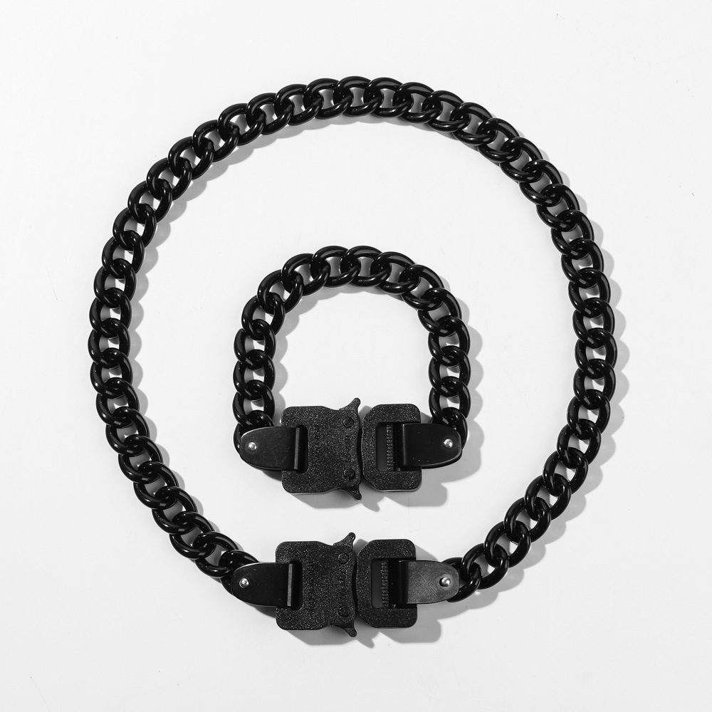 Alyx1017 European and American Fashion Supermodel Fashionable Men's and Women's Trendyy Bracelets Clavicle Chain Functional Wind Buckle Couple Necklace Foto QC de 1688 na Qualit.ly