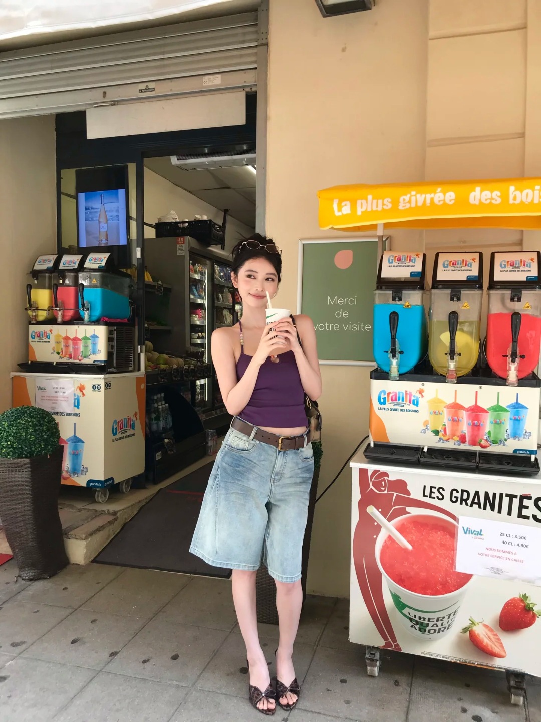 【Clearance, No Returns】Cat Whisker Washed Vintage Wide-Leg Denim Shorts, Same Style as Blogger Fangyuan, Retro Mid-Length Pants