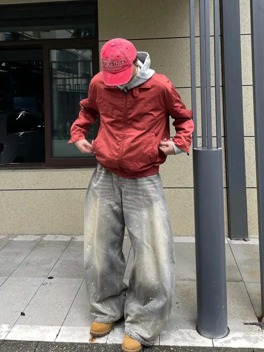 American Retro Splatter Wash Distressed Whisker Design Scimitar Jeans for Men and Women, Cool and Trendy Wide-Leg Pants