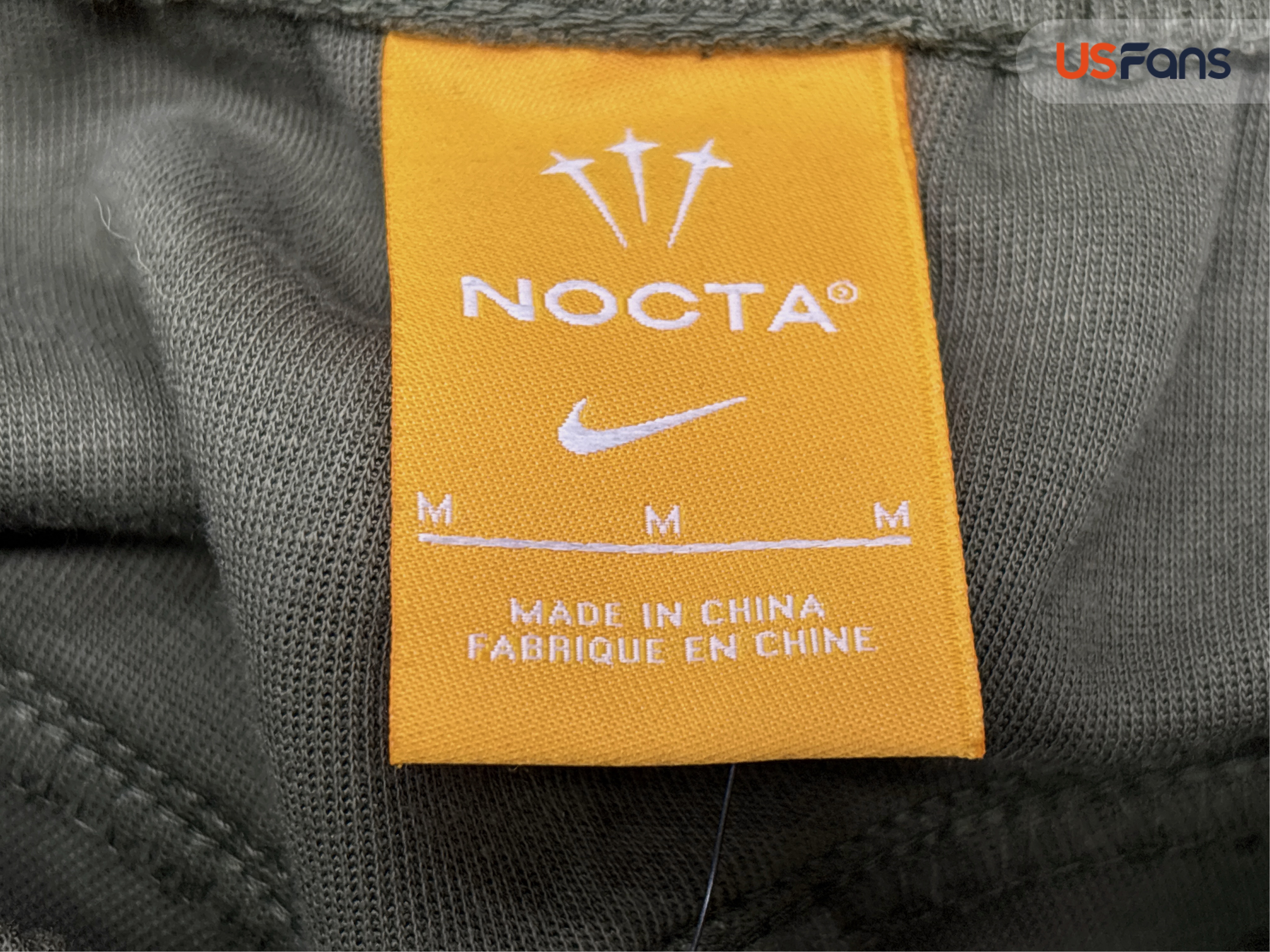 Front pointed convex hook with round rope eight color fabric closure hoodie set 88010401 QC