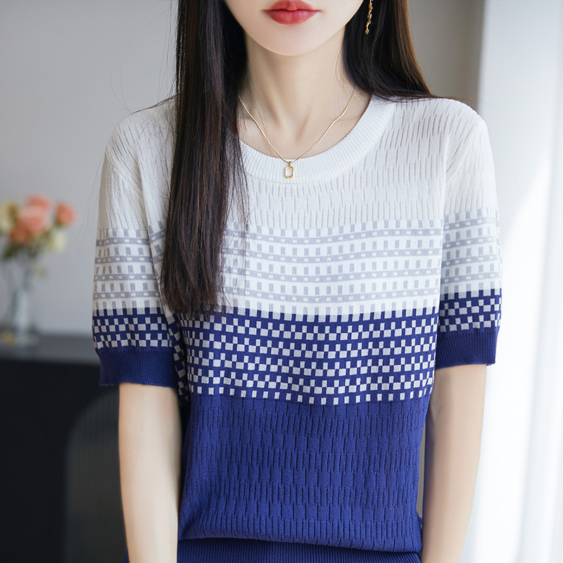 Gradient Round Neck Ice Silk Short-sleeved Knitted T-shirt Women's Summer New Slim-fit Design All-match Top