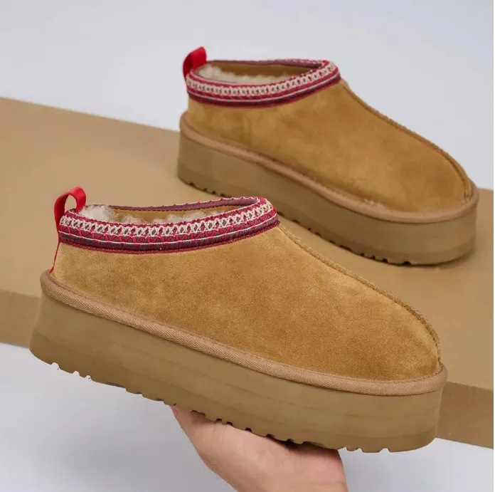 In-Stock Autumn and Winter U Brand Popular Snow Boots with Plush Lining, Thickened for Warmth, Thick-Soled Closed-Toe Design, Unisex, Comfortable and Versatile