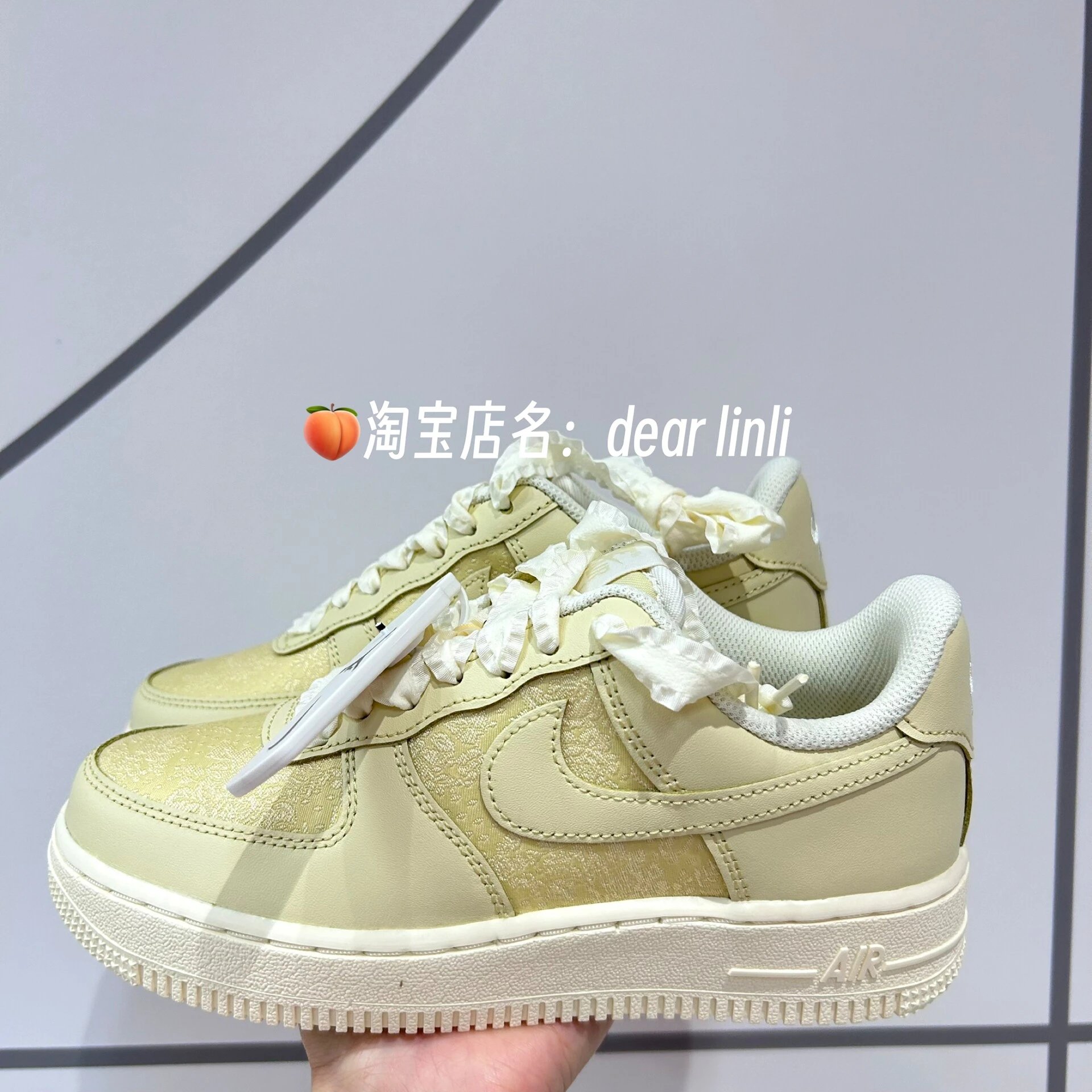 耐克NIKE 2026秋冬新款女子空军一号运动鞋IX5099经典板鞋 舒适