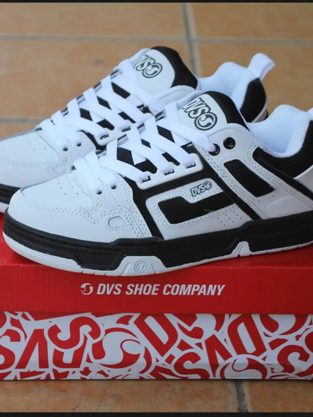 Panda Color DVS Bread Shoes Men's Summer Easiest for Match Trendy Shoes White Board Shoes Athleisure Men's Shoes Comanche