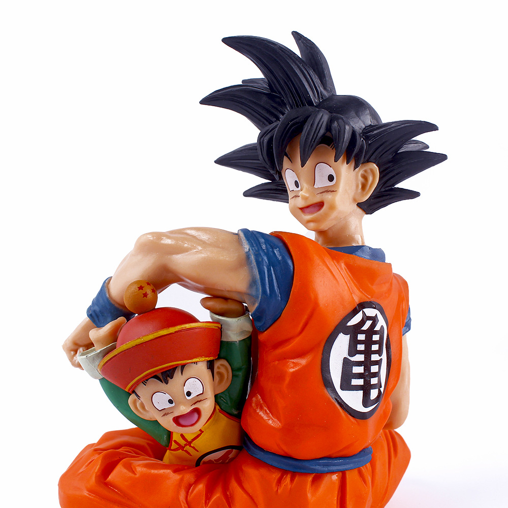 Dragon Ball Sitting Posture Goku Father and Son Holding Sun Wukong Sun Wufan Hand-made Model Car Doll Home Decoration Ornaments