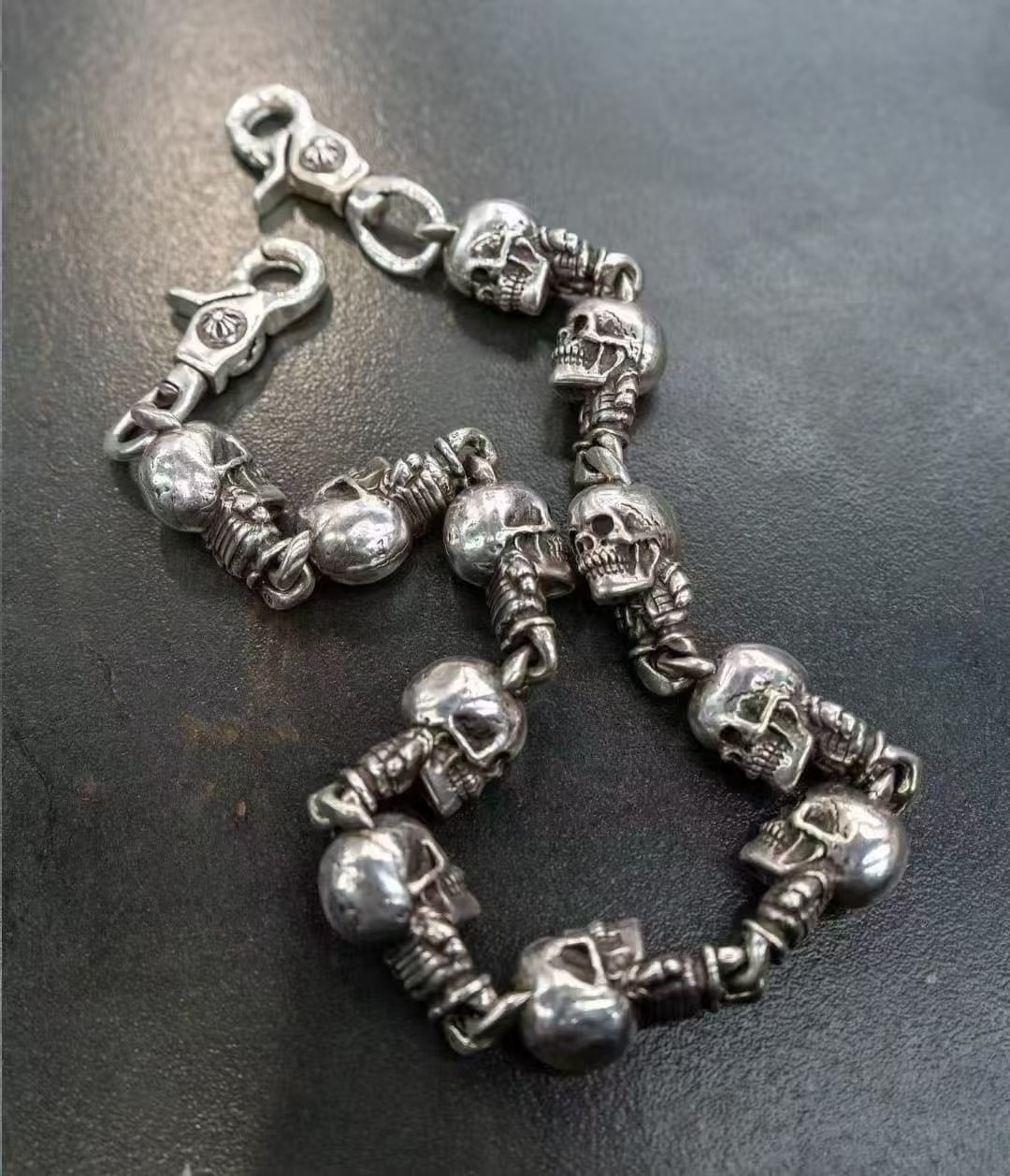 925 Silver Skull Chain Waist Chain for Men, Trendy and Cool, Hip-Hop Fashion, Versatile Bag Chain, Waist Accessory, High-End QC-foto van TAOBAO op Qualit.ly