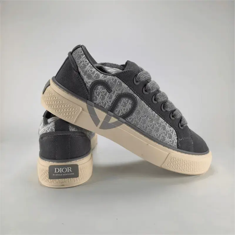 Stock shoes