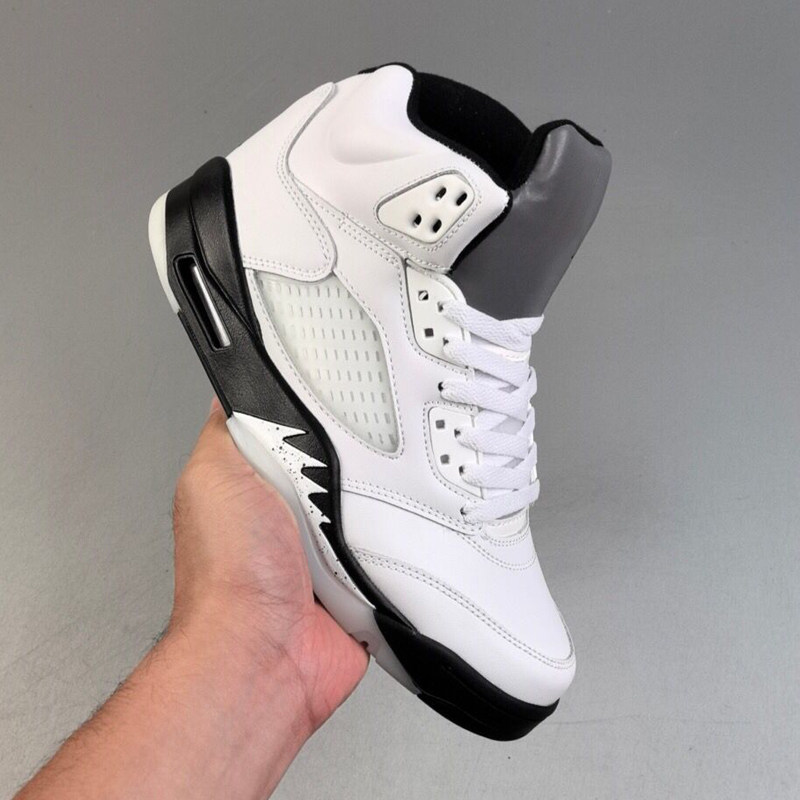 【Xinfei】Men's Shoes Leather Classic High-Top Basketball Air Cushion Shoes for Men and Women Black Comfortable Casual Sports Shoes