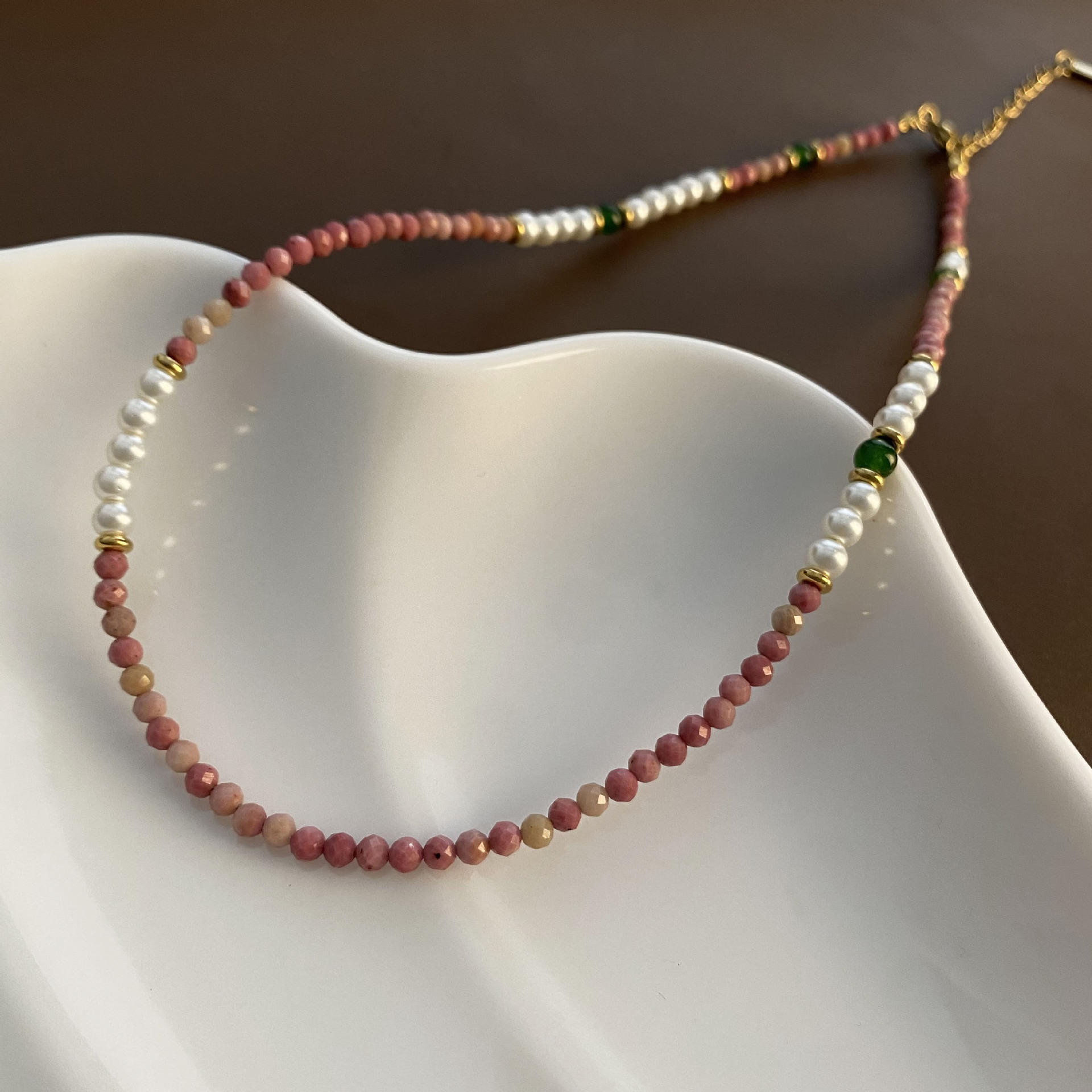 Personalized Titanium Steel Niche Exquisite Handmade Beaded Necklace Natural Shell Beads Clavicle Chain All-match Bracelet suit