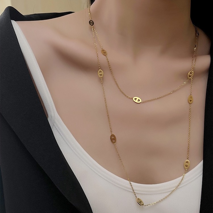 Long Pig Nose Necklace Elegant Light Luxury 18K Real Gold Titanium Steel Color-free High-end Women's Sweater Chain Clothing Accessories