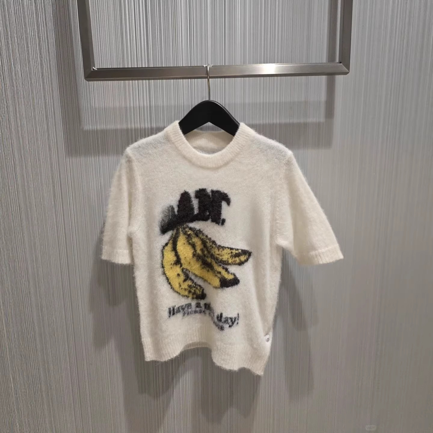 Real Wool 2026 Early Spring Niche Design Banana Animal Pattern Jacquard Round Neck Pullover Knit Sweater Top