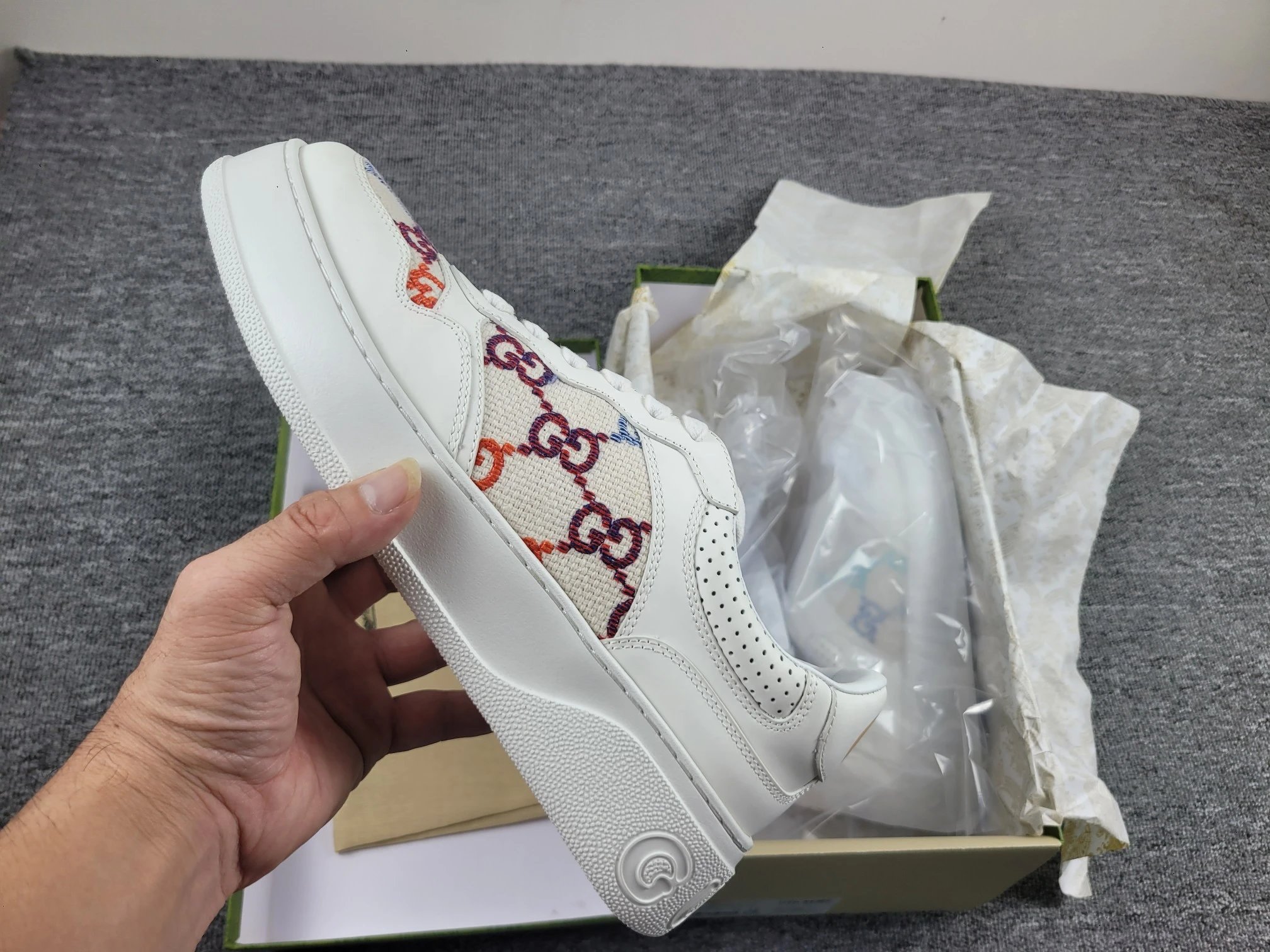 Gucci GG sneakers Foto QC de WEIDIAN na Qualit.ly