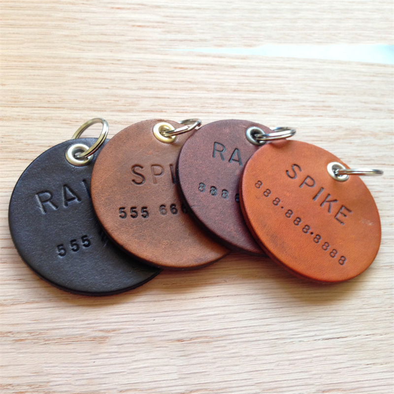 Genuine Leather Keychain Pet Dog Tag Dog Identity Tag Can Be Engraved and Embossed Logo Pet Nameplate Anti-Lost Laser Tag