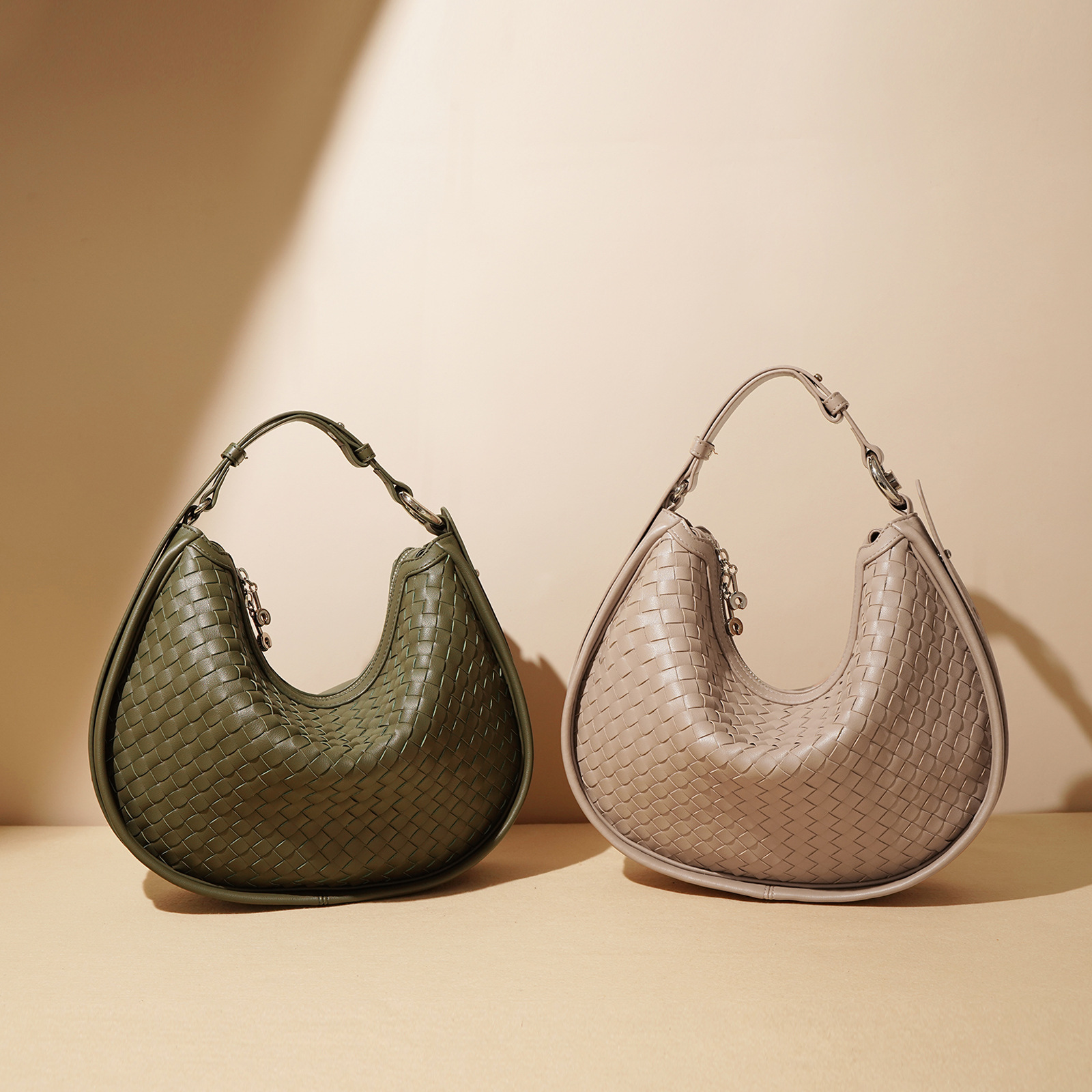 New Woven Cowhide Crescent Bag 2026 Spring/Summer Fashion Casual Shoulder Crossbody Genuine Leather Underarm Bag Niche Design