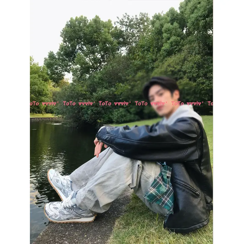 【Toto】New Color! Wang Yibo's Same Style Thick Sole Sneakers for Men and Women, Heavy-Duty Dad Shoes for Men, Silver