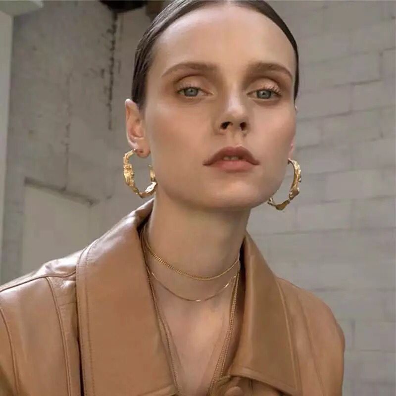 Metal Retro Earrings High-grade Exaggerated Personality Irregular C- type Large Circle European and American Earrings Ins Internet Celebrity