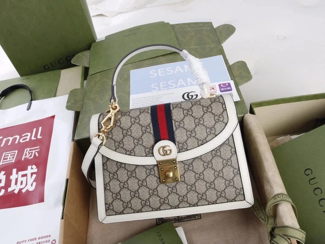 No.209Top quality women handbag women bagWhatspp：(+86 15159050860)Whatspp：(+86 15159050860)