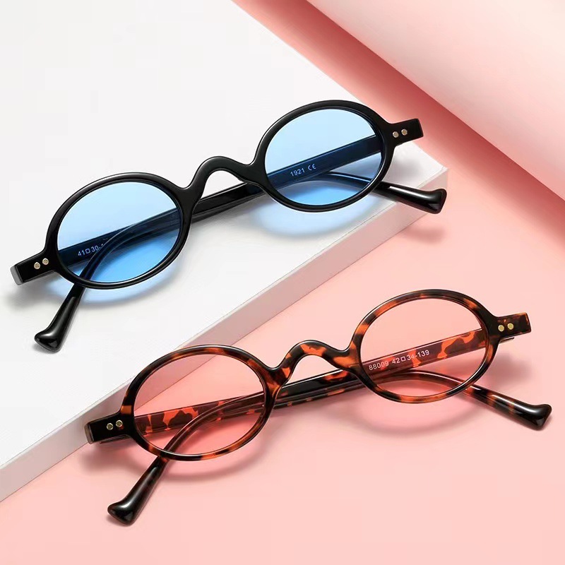 New 2024 European and American Sunglasses Women's Steampunk Retro Small Frame Round Frame Sunglasses Rivet Personalized Street Beats