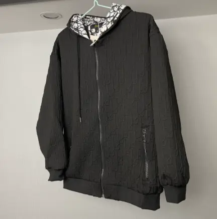 迪 卫衣 毛衣 For more styles, contact WhatsApp +85244126288