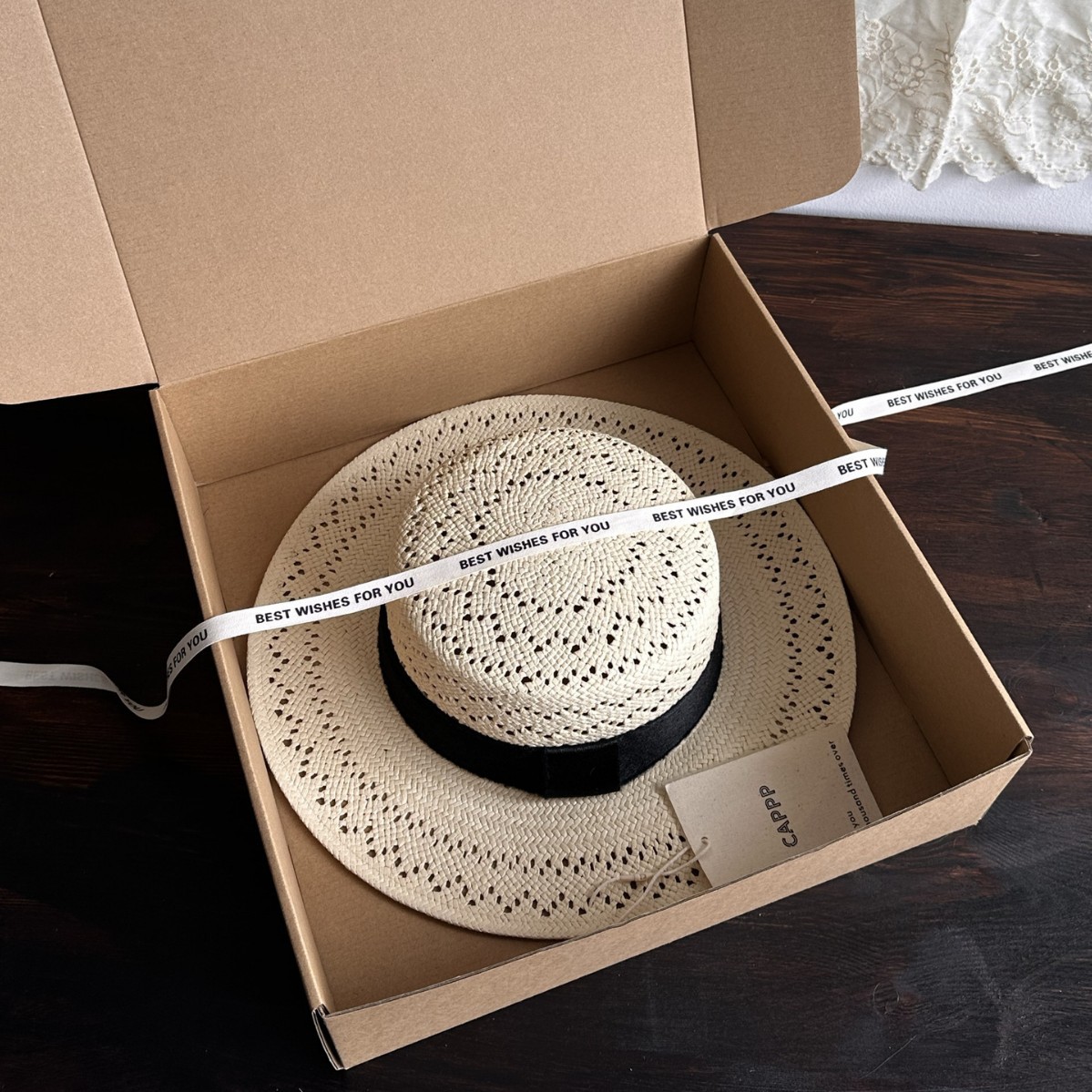 Xiaohongshu's Same Style Versatile French Retro Off-White Woven Straw Hat Vacation Casual Flat Top Flat Brim Hat Hat Summer