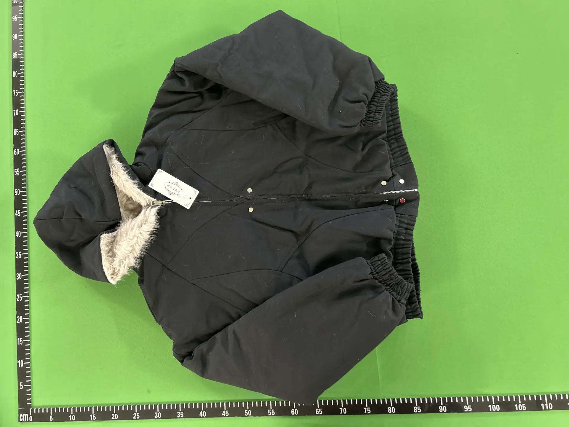 Cleanfit Mountain Carving Fur Collar Hooded Jacket Cotton Coat for Men, Winter Thickened Warm American Style Short Cotton Jacket