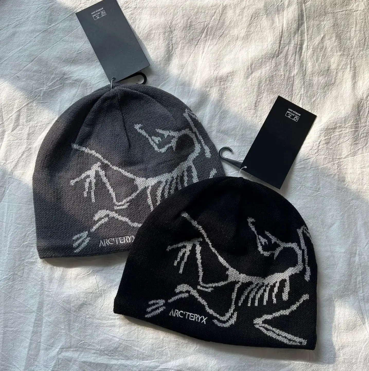 Arc'teryx Beanie Black and Grey