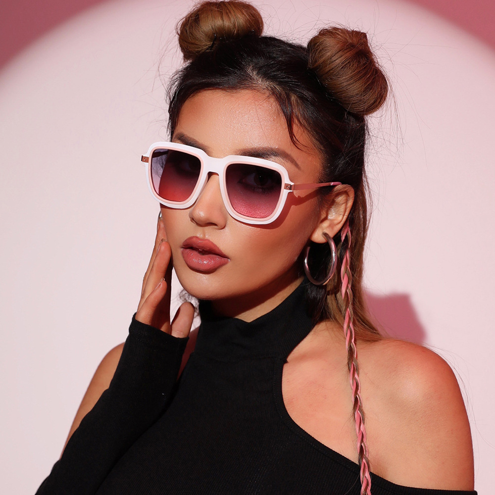 New Square Frame Color-Block Sunglasses, Fashionable and Unique, Retro and Elegant, Street Style Accessories, Pc Metal Ins Sunglasses for Sun Protection
