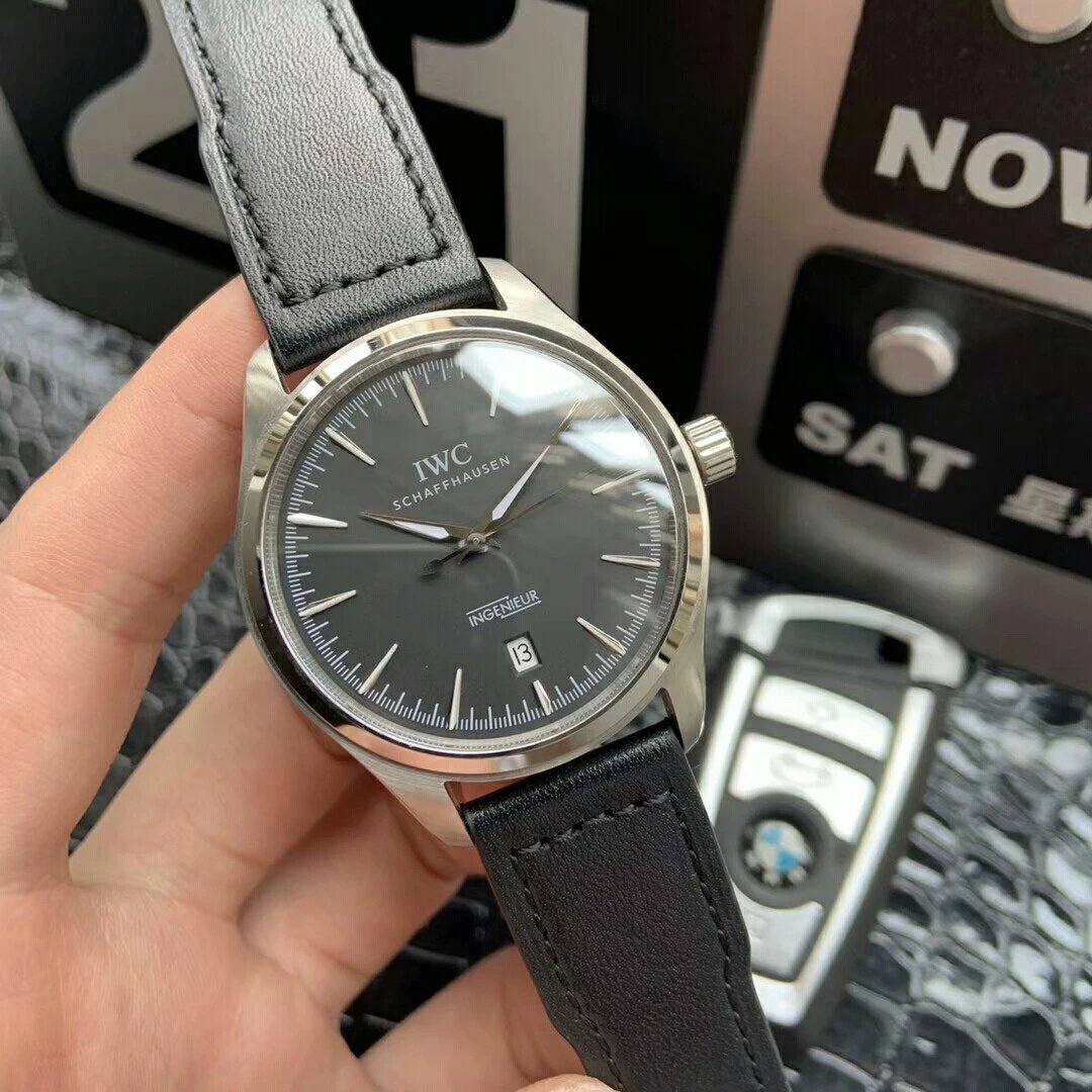 2019万国工程师最新款.超A品质 进口机芯 2824/2892机芯