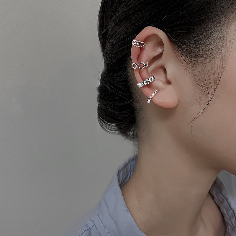 Ancient Cat Ning Thread Rotating False Earrings without Ear Holes Women's Fashion Small Round Geometric Retro Double Layer Wave Ear Clip