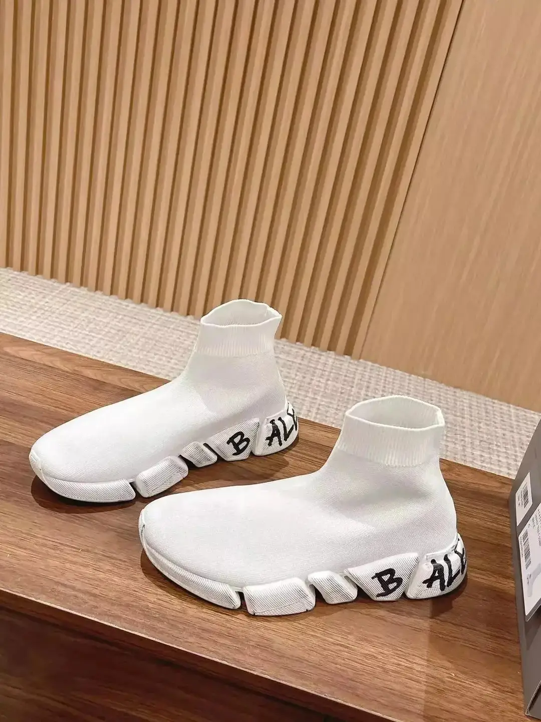 袜子鞋