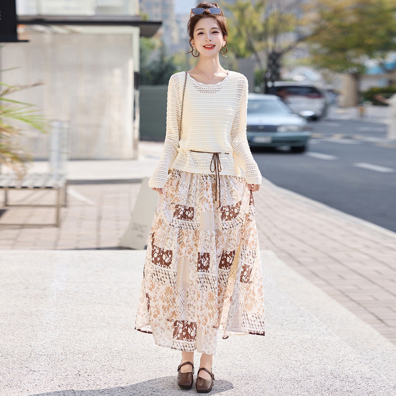 2026 Spring and Summer New Style French Gentle Style Suit for Women, Knitted Cut Out Blouse, Floral Skirt, Two-Piece Set